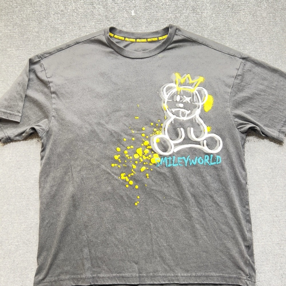 SmileyWorld Graphic T-Shirt Dark Gray Bear Crown Paint Splash Streetwear Tee